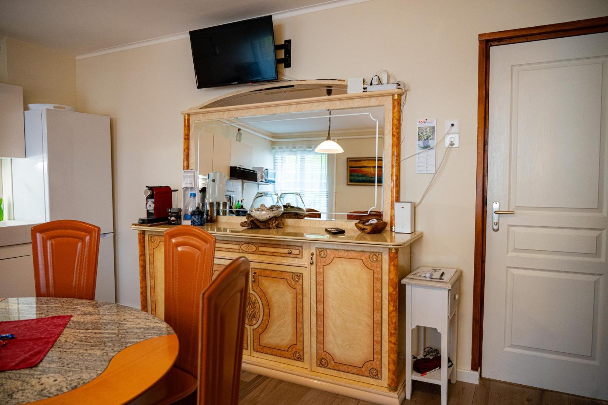 Gemuetliche Wohnung Mit Terasse Und Feuerstelle Lengnau Bagian luar foto