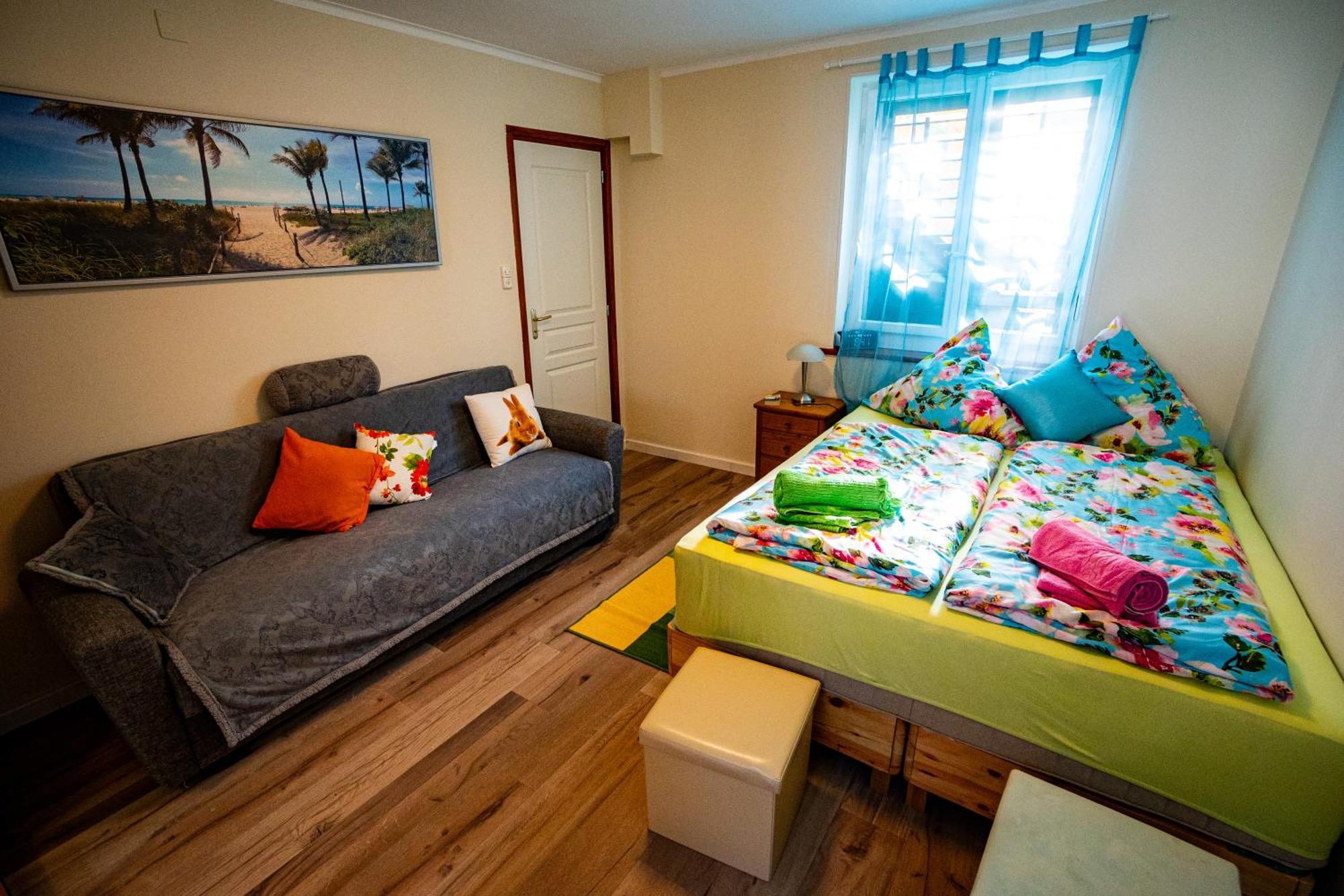 Gemuetliche Wohnung Mit Terasse Und Feuerstelle Lengnau Bagian luar foto